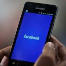 Социальная сеть Facebook добавил новейшую функцию сохранения видео на телефонах