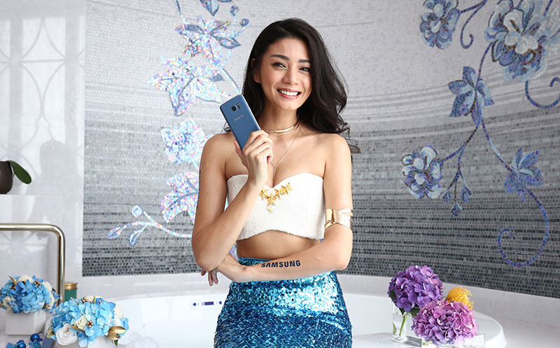 Samsung представила Galaxy S7 edge Blue Coral