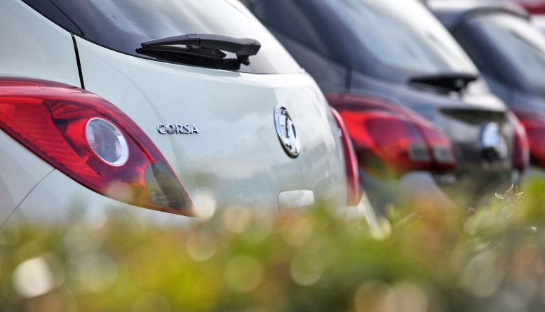Великобритания запретит продажи автомобилей на ископаемом топливе к 2040 году