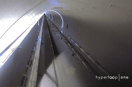 Пассажирский отсек Hyperloop One совершает первую поездку