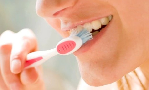 Чрезмерный уход за полостью рта может приводить к гибели полезных бактерий и вызывать диабет