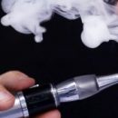 Химические вещества, вдыхаемые подростками из электронных сигарет, могут вызывать рак