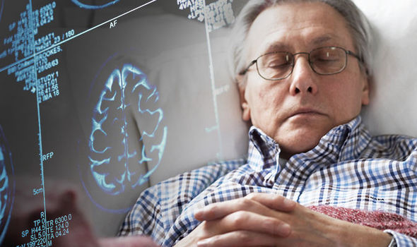 Дневная дремота у пожилых людей может быть признаком болезни Альцгеймера