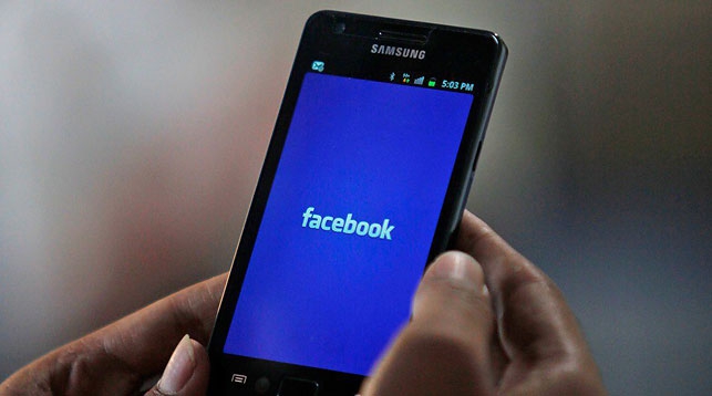 Социальная сеть Facebook добавил новейшую функцию сохранения видео на телефонах Социальная сеть Facebook добавил новейшую функцию сохранения видео на телефонах