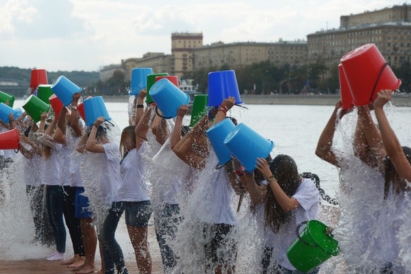 Флешмоб Ice Bucket Challenge действительно помог генетикам Флешмоб Ice Bucket Challenge действительно помог генетикам