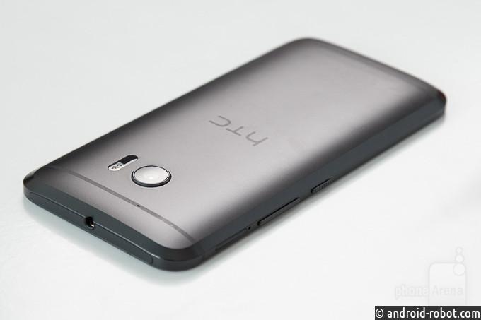 HTC работает над бюджетным телефоном Desire 10