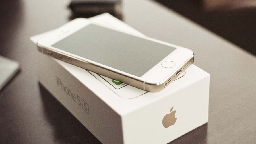Apple продаст свой миллиардный iPhone в конце года Apple продаст свой миллиардный iPhone в конце года