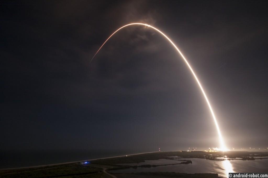 Ракета Falcon 9 произвела успешную посадку на морскую платформу Ракета Falcon 9 произвела успешную посадку на морскую платформу