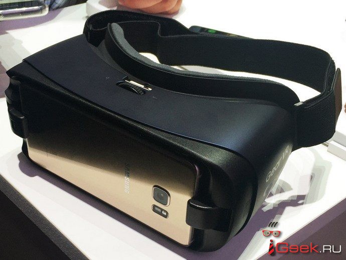 Представлена обновленная версия шлема Samsung Gear VR 2016