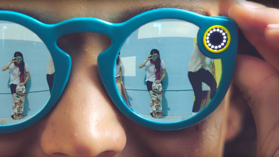 Snapchat представили солнцезащитные очки с видеокамерой Snapchat представили солнцезащитные очки с видеокамерой
