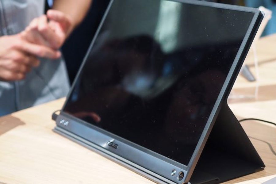 Тонкий, очень тонкий: Asus представил революционный Full HD-экран