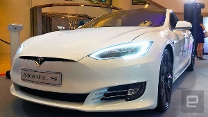 В компании Tesla собирают видео c автомобилей, чтобы улучшить технологию вождения В компании Tesla собирают видео c автомобилей, чтобы улучшить технологию вождения