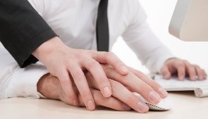 Плагин Slack предсказуемо удаляет бота, который используют для флирта на работе