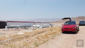 Tesla собирается открыть в США два или три гигазавода
