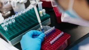 С помощью «жидкой биопсии» можно легко обнаруживать ранние стадии рака в крови С помощью «жидкой биопсии» можно легко обнаруживать ранние стадии рака в крови