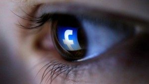 Подвержена ли молодёжь «фейсбучной депрессии»?