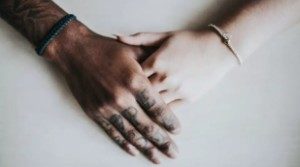 Почему людям с аутизмом трудно сопереживать другим