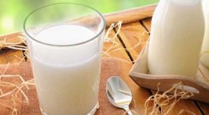 Употребление молока за завтраком снижает содержание глюкозы в крови на весь день