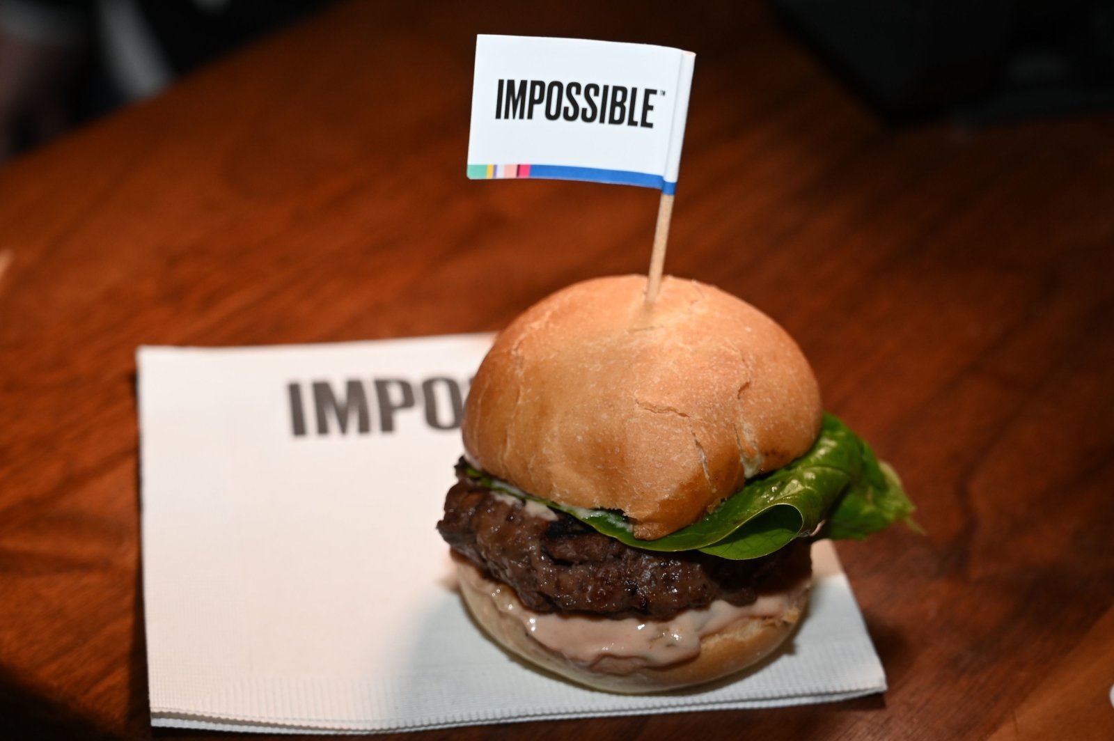 Компания Impossible Foods получила разрешение FDA на продажу заменителя мяса в продовольственных магазинах США